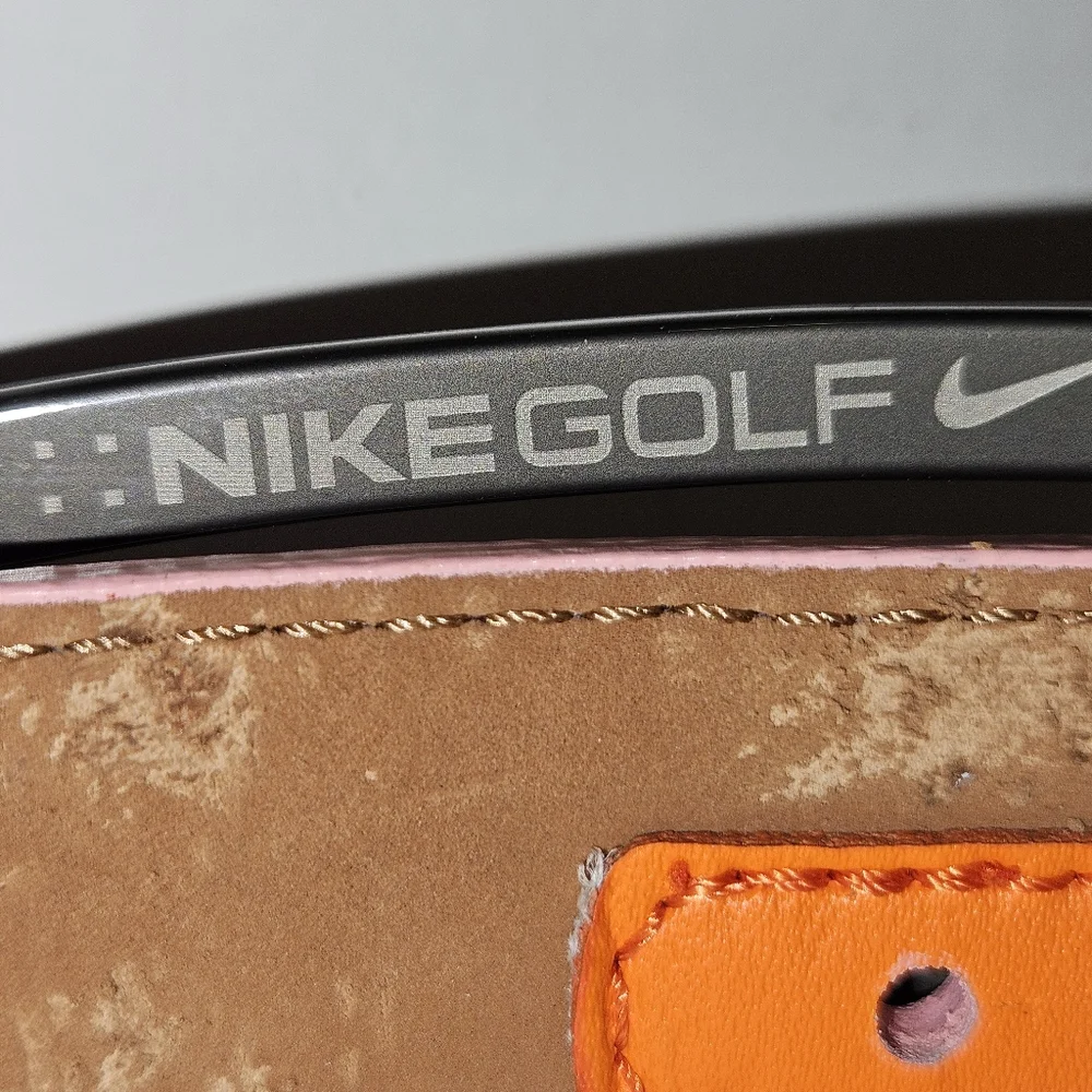 Nike Golf Belt Womens Size 32 Pink Leather Grip Tech Silver Tone Swoosh Buckle